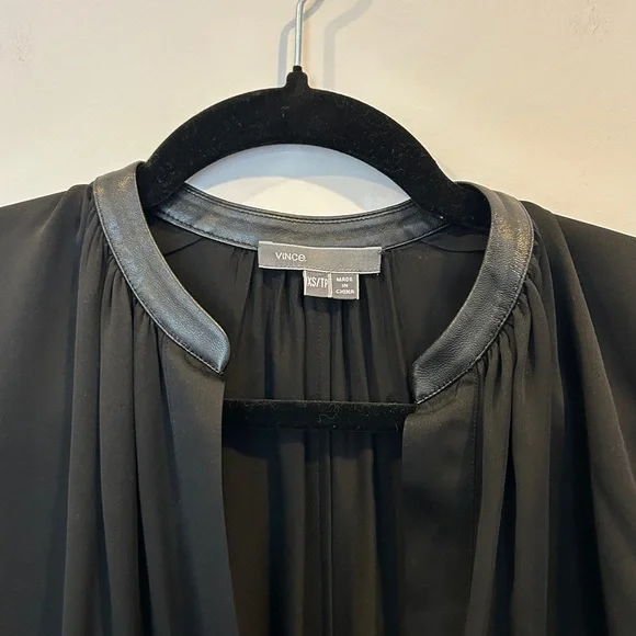 Vince Leather Trim Placket Silk Cap Sleeve Top Black - Picture 5 of 8